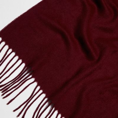 Dark red tassel brushed scarf